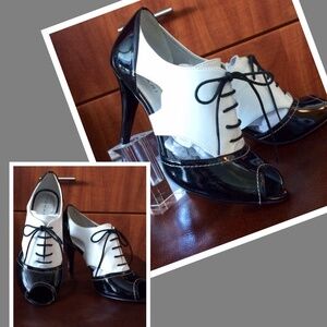 Tahari Black and White Heels